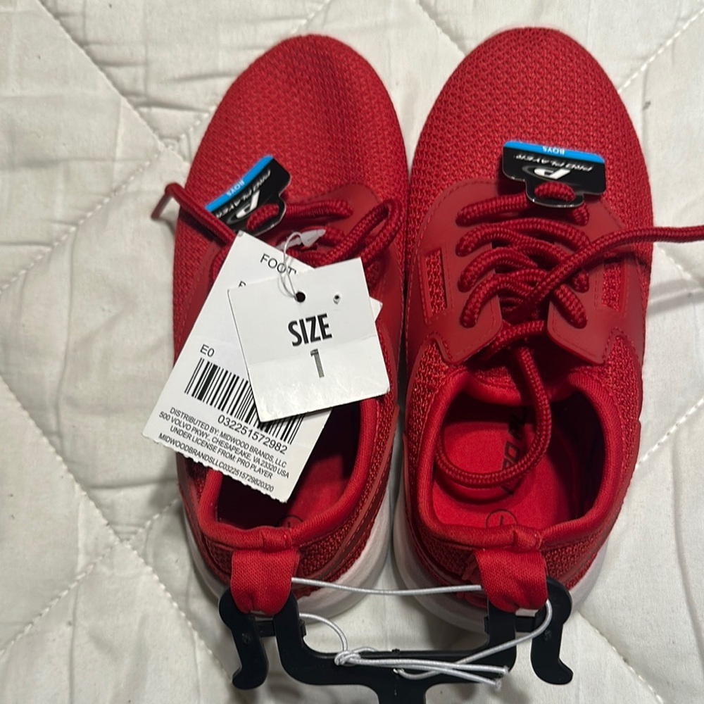 Pro player kids shoe size 1